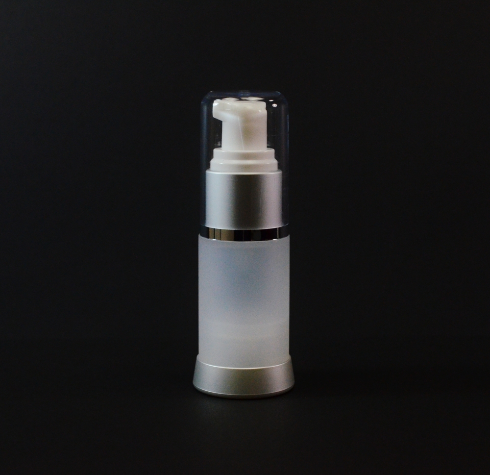15 ml Airless Frosted Bottle Matte Silver Collar with Clear Hood