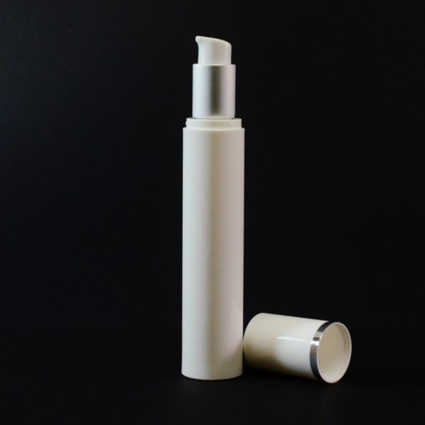 Airless Bottle 50ml White with Matte Silver Collar and White Hood_2985