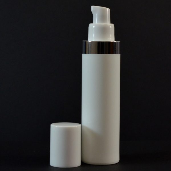 Airless Bottle 50ml White with Shiny Silver Band_2990